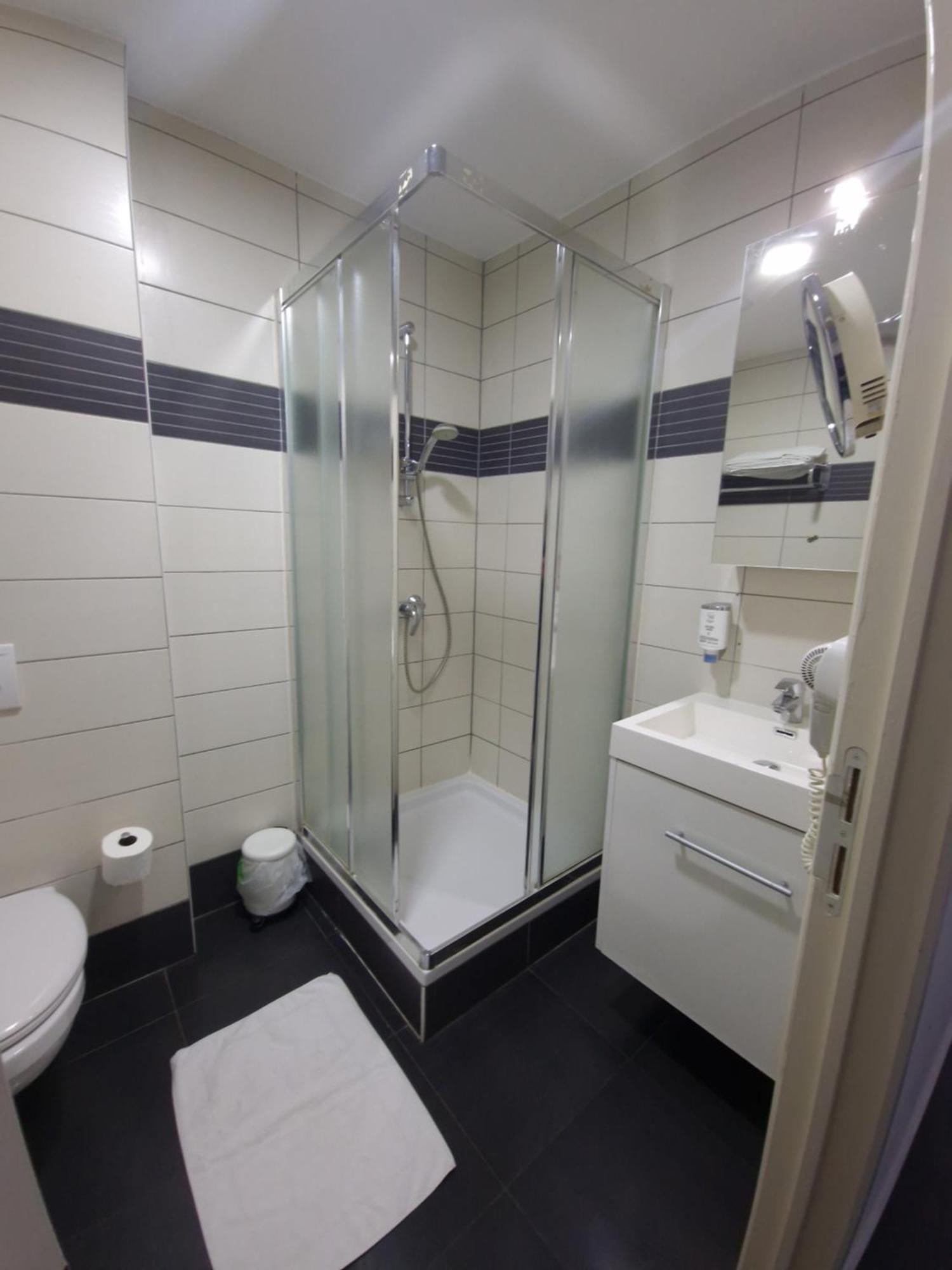 Sky Apart Hotel - Hotel Eurocap Jette Dış mekan fotoğraf